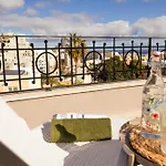 La88 Bayview Penthouse With Jacuzzi