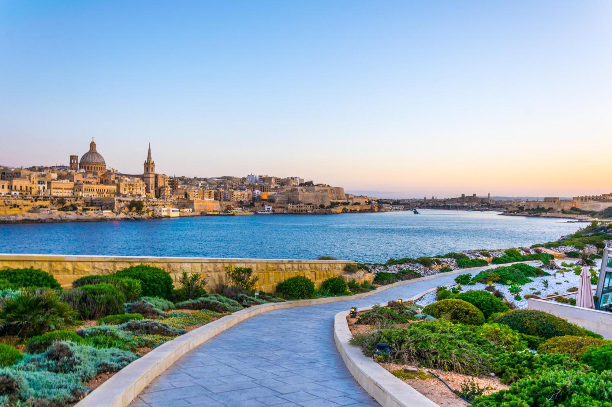 La88 Bayview Penthouse With Jacuzzi * Sliema