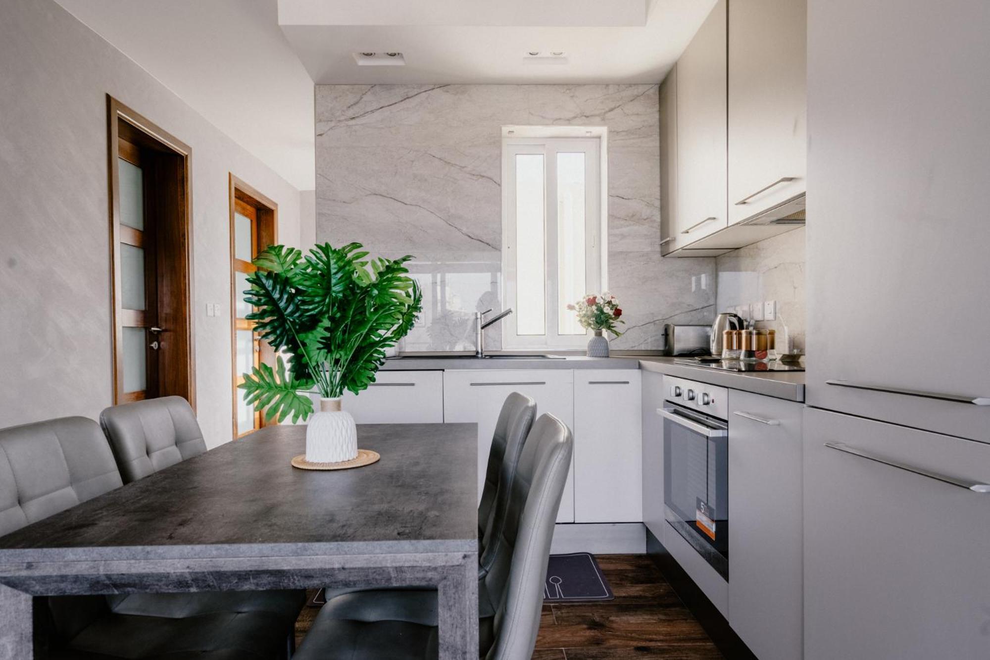 Apartament La88 Bayview Penthouse With Jacuzzi