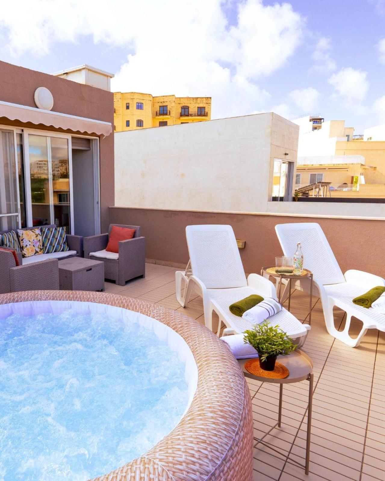 Apartment La88 Bayview Penthouse With Jacuzzi